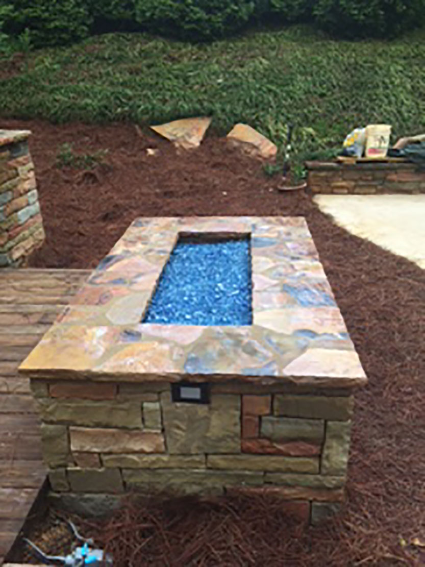 Choosing the Right Professionals for Your Outdoor Fireplace Project